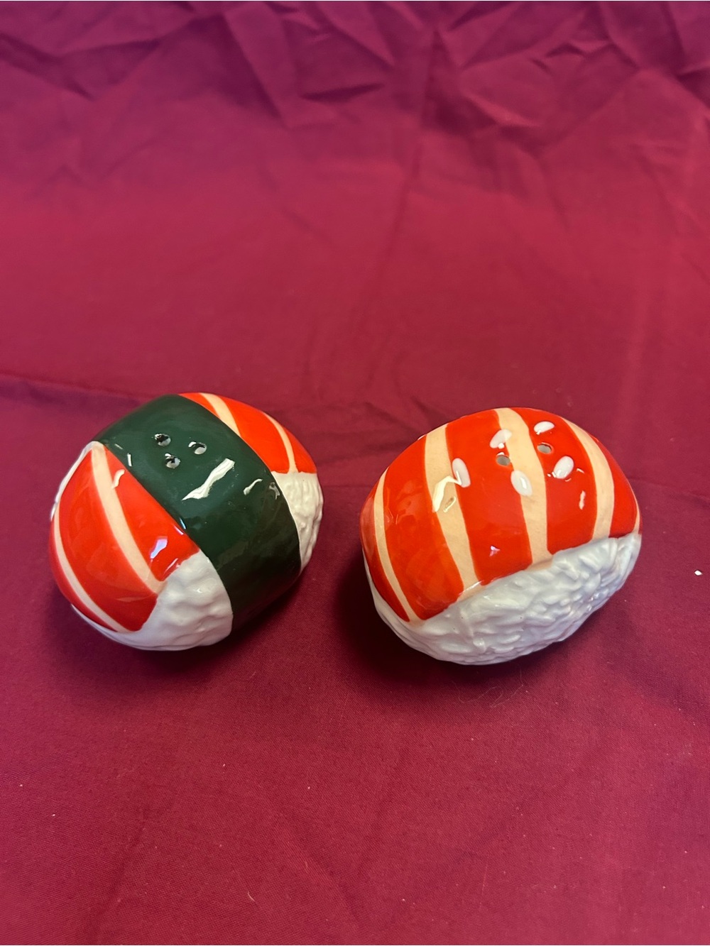 NIB Nigiri Sushi Salt & Pepper Shaker Set